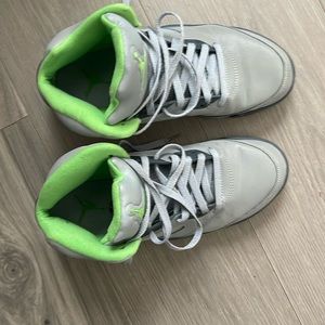 Men’s sneakers, size 10